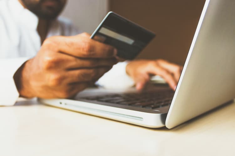 Why Choose Shoprocket? A More Intuitive and Efficient POWr Alternative Why Choose Shoprocket? A More Intuitive and Efficient POWr Alternative